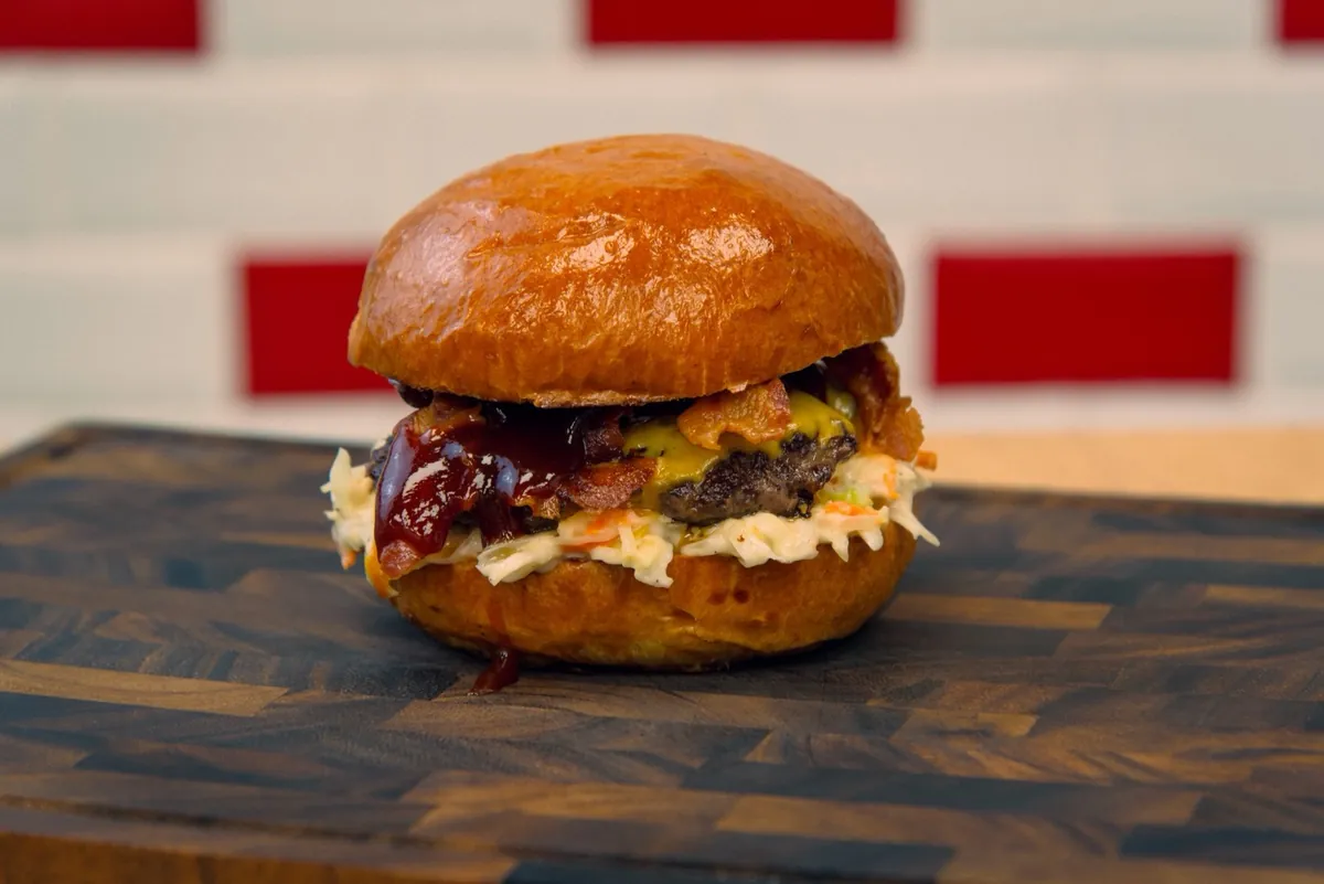 BBQ Bacon hamburger – Rambo Burger & Bowl, Budapest